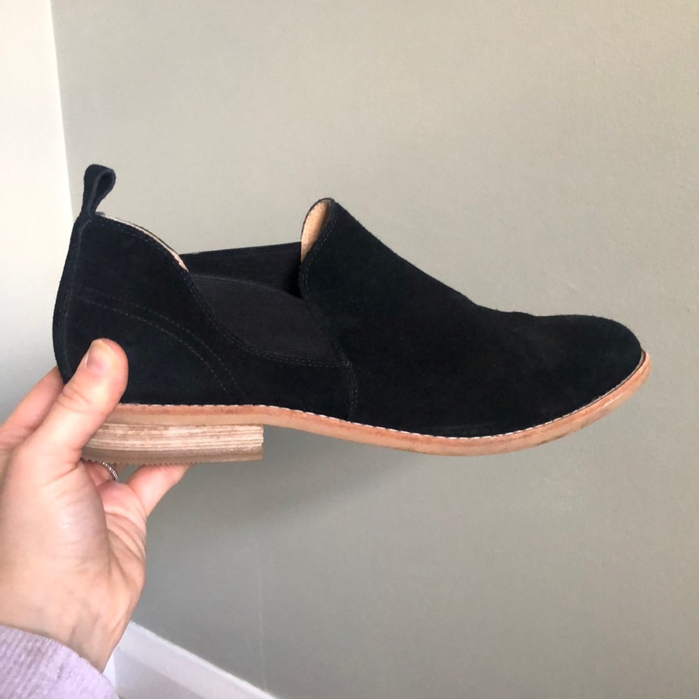 Women’s booties Clark’s brand size 10